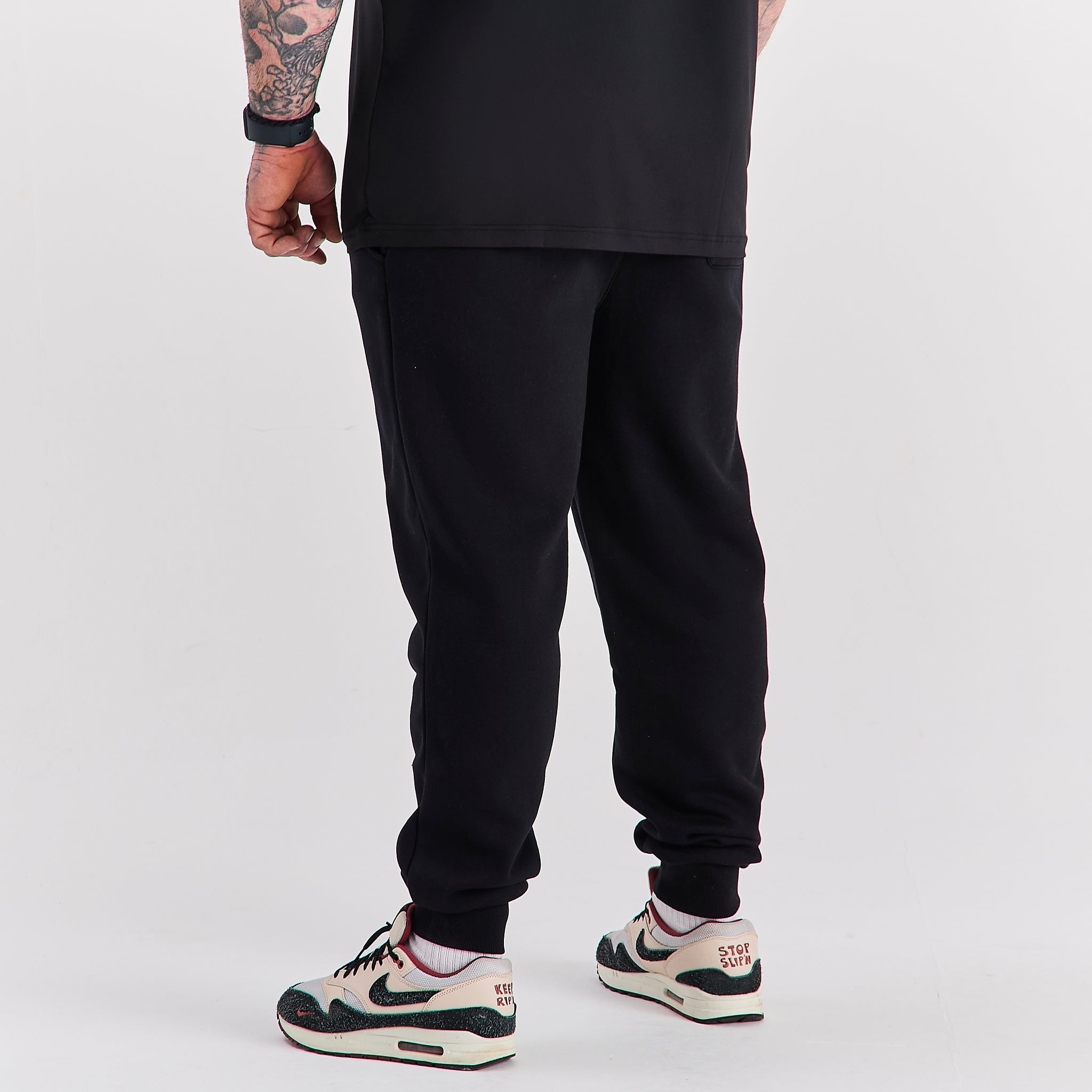 Load image into Gallery viewer, Black Joggers