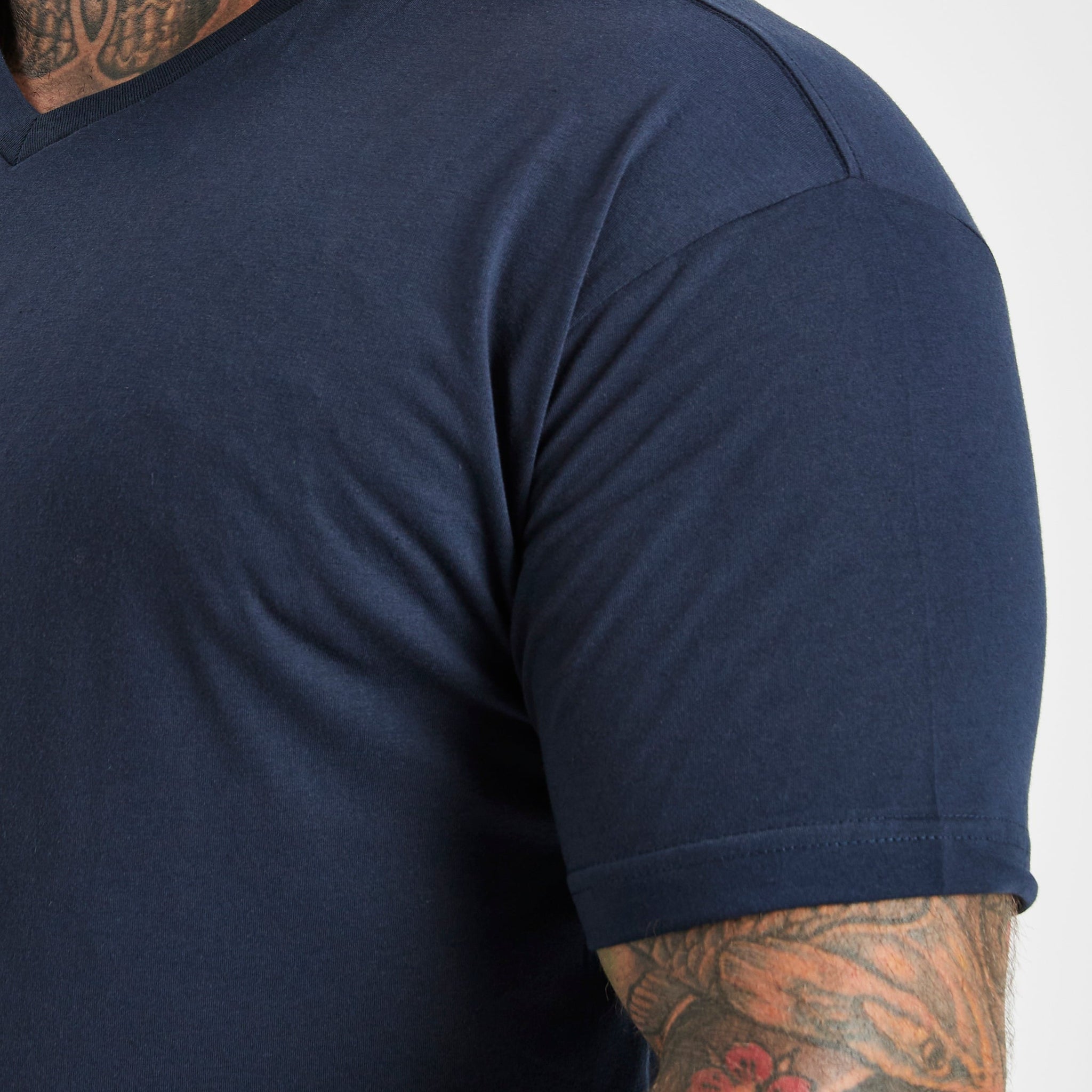 Load image into Gallery viewer, Navy V-Neck