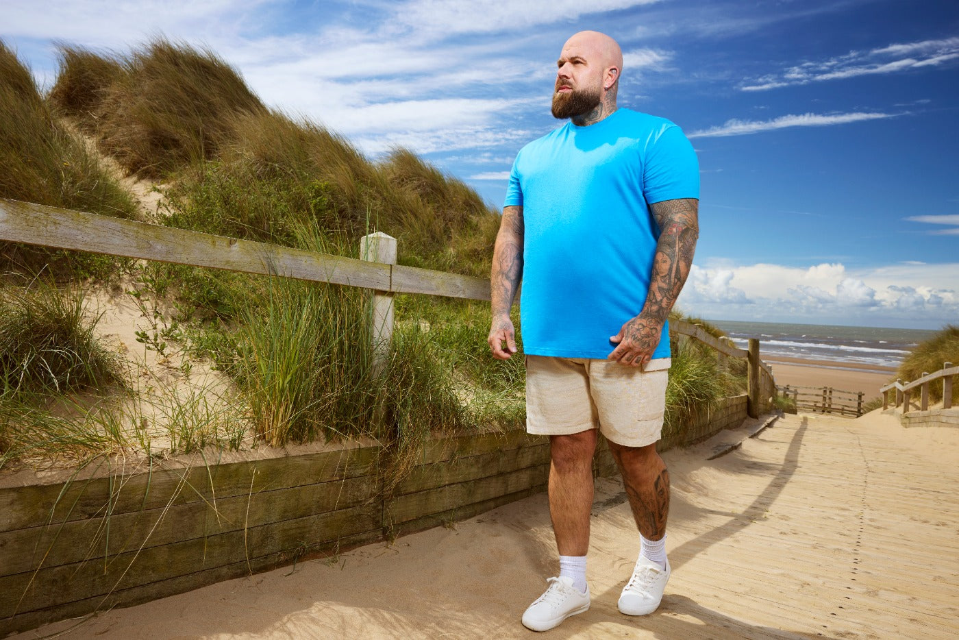 Load image into Gallery viewer, Tall Ibiza Blue Crew Neck
