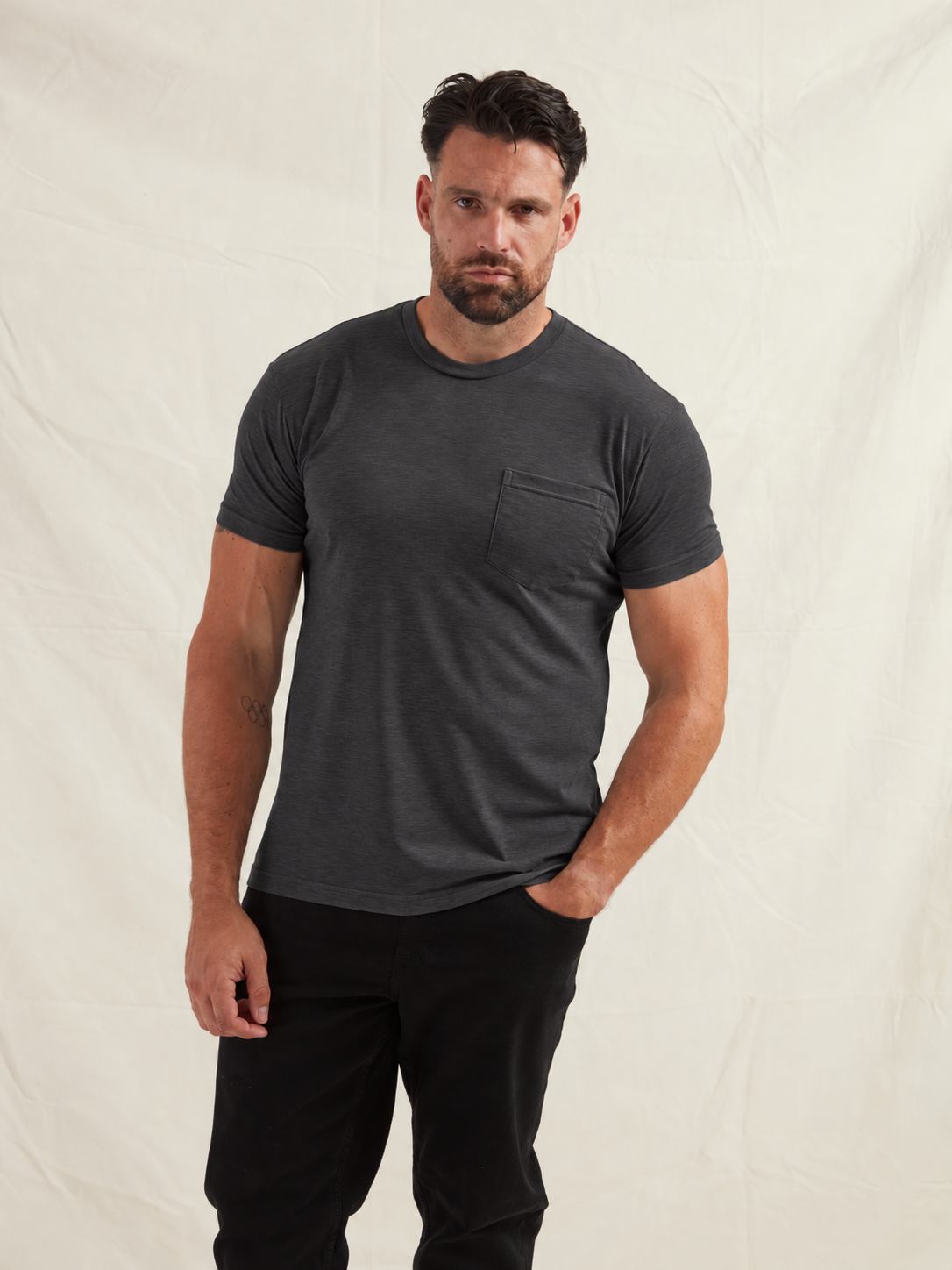 Load image into Gallery viewer, Carbon Pocket Crew Neck
