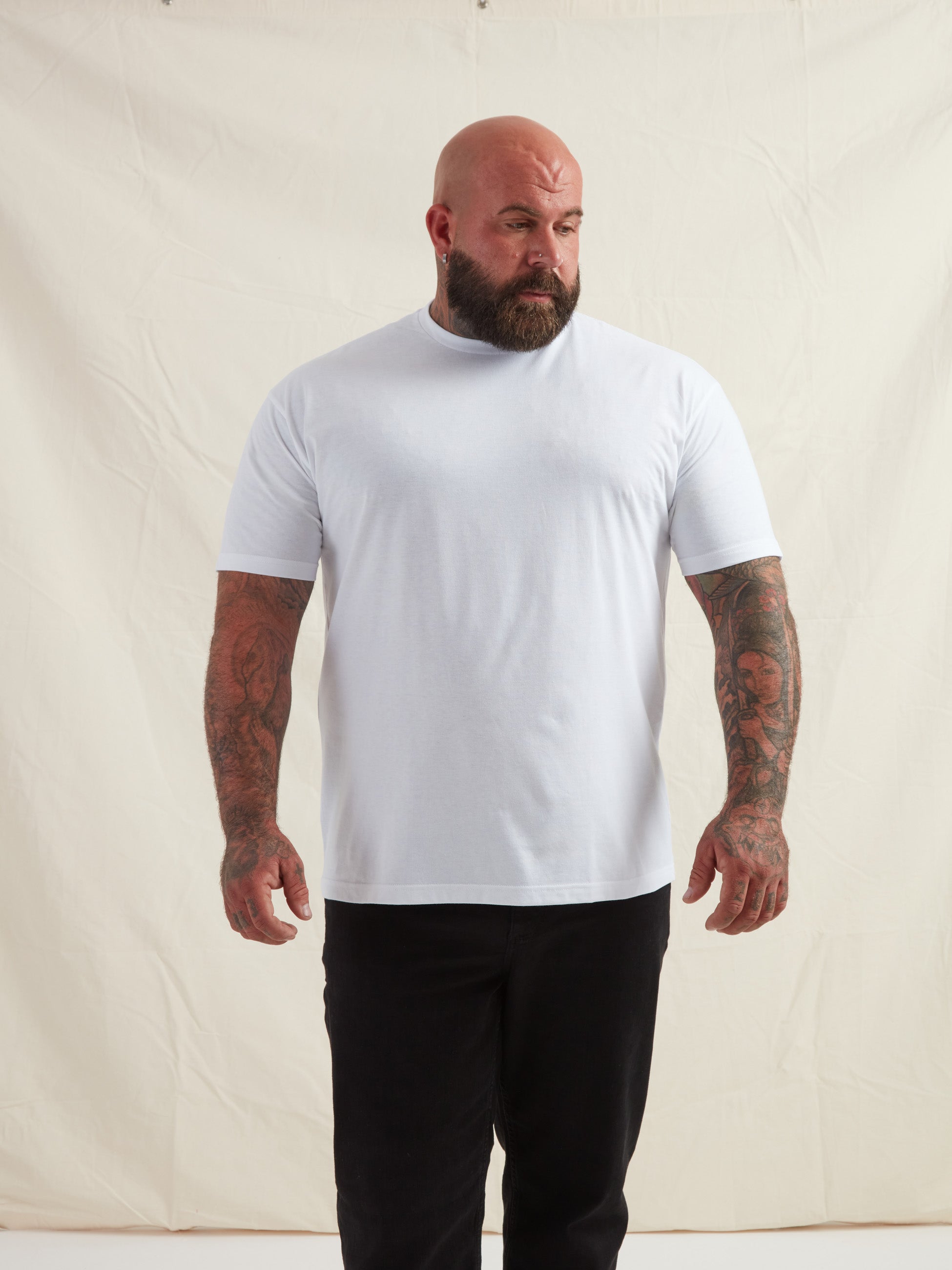 Load image into Gallery viewer, White Crew Neck T-Shirt
