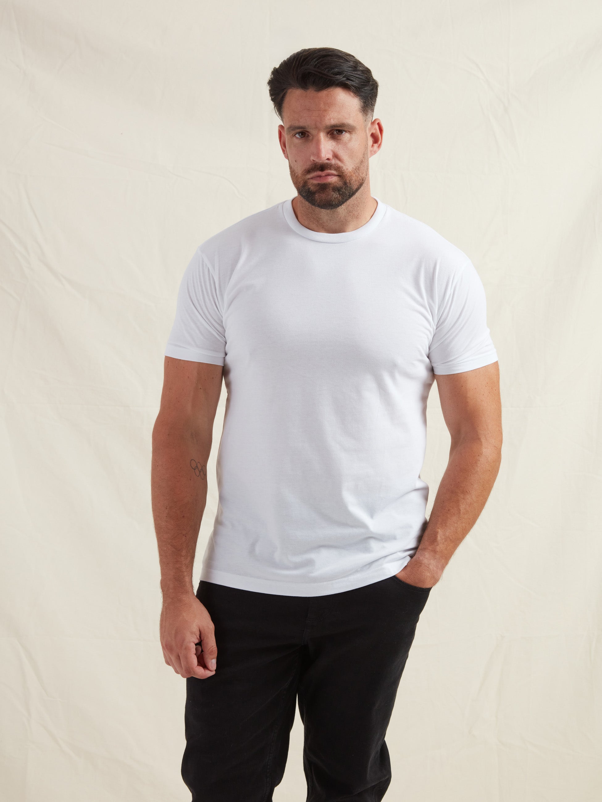 Load image into Gallery viewer, White Crew Neck T-Shirt
