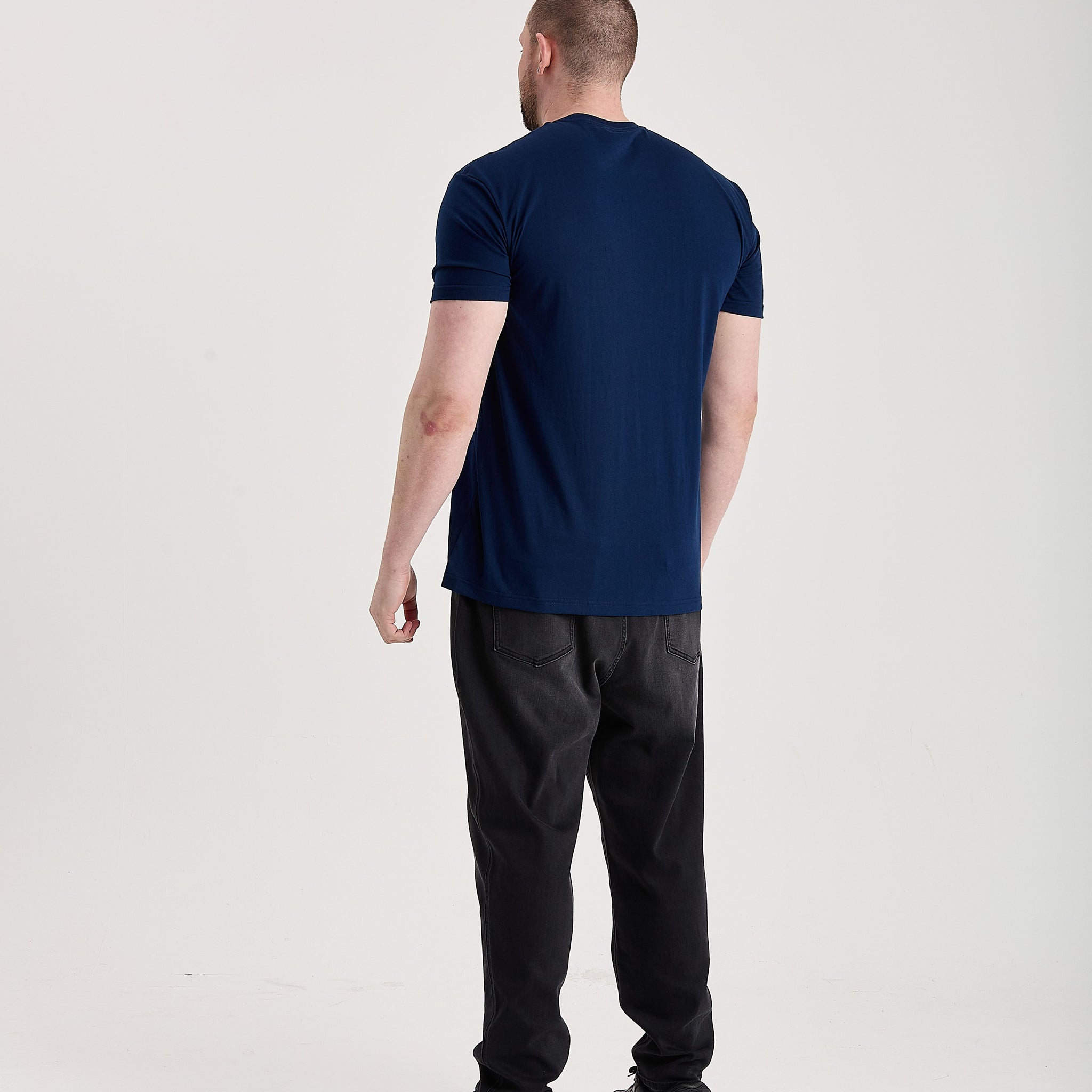 Load image into Gallery viewer, Tall Deep Blue Crew Neck
